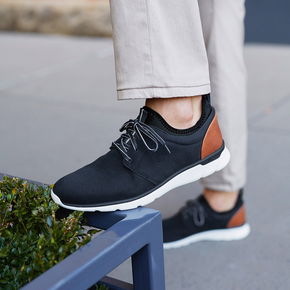 Johnston & Murphy Men's XC4 Prentiss Plain Toe Navy