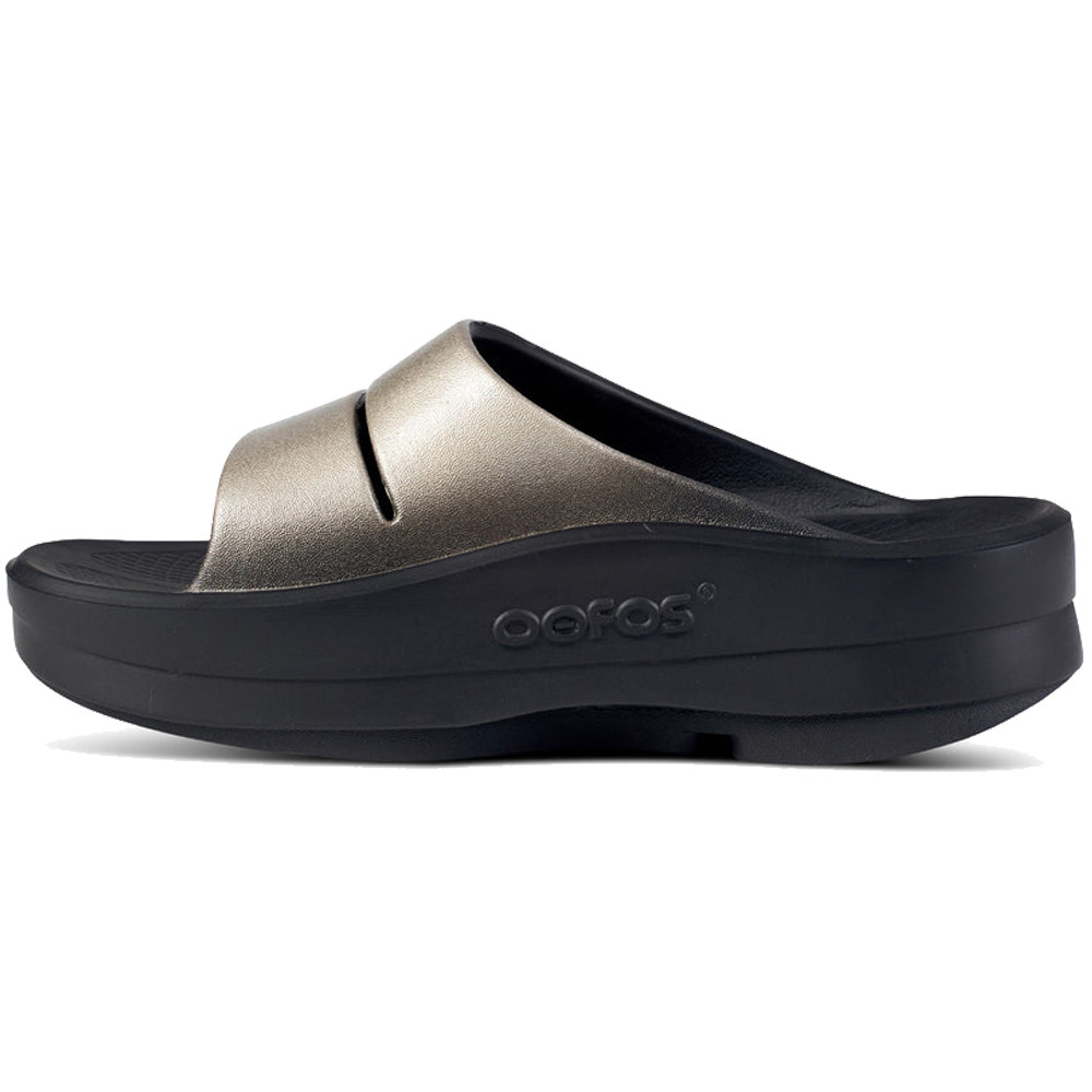 Oofos Women's Oomega Ooahh Luxe Latte