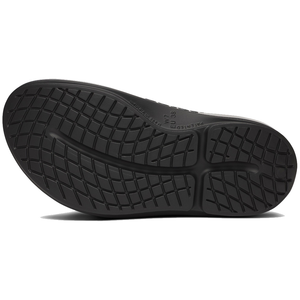 Oofos Women's Oomega Ooahh Luxe Black Sparkle